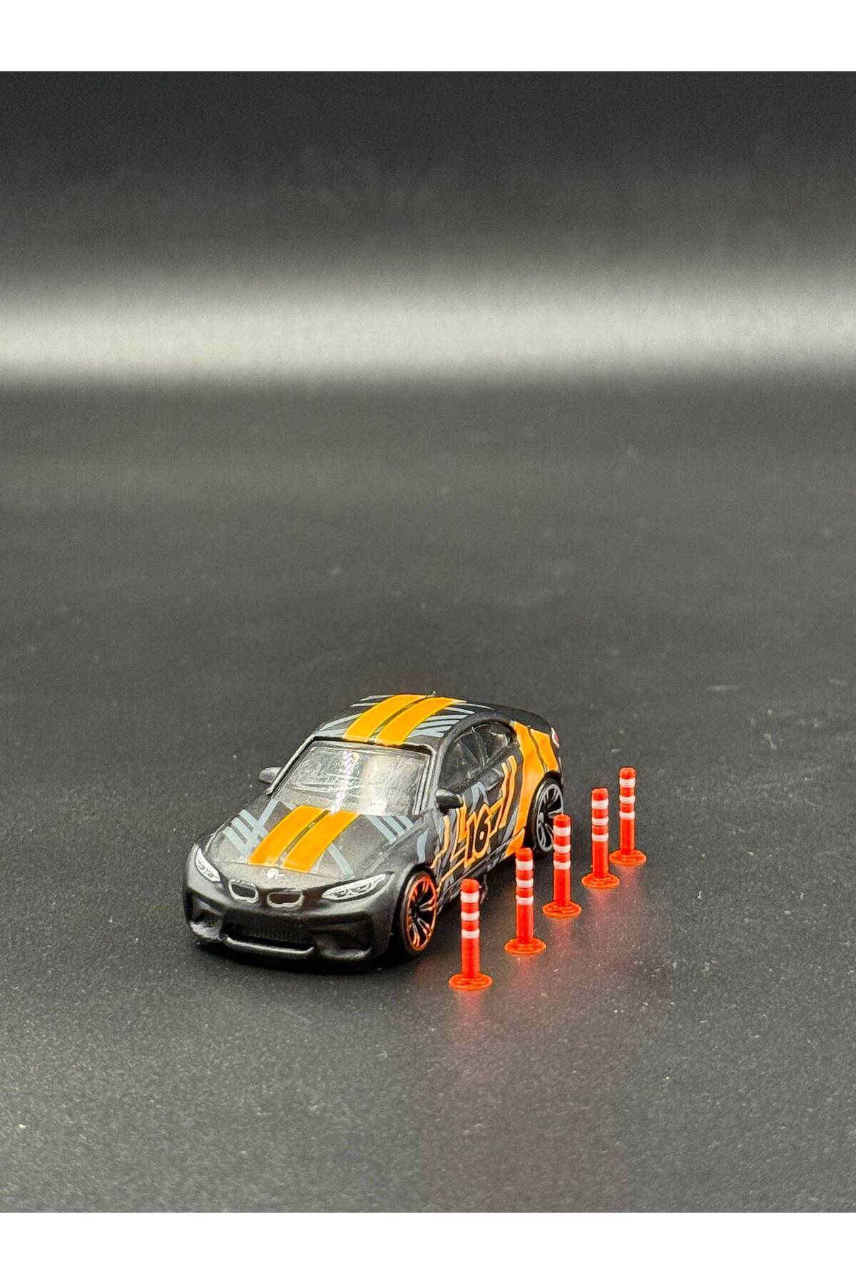 Purimio 1:64 Ölçek Garaj Aksesuarları Dubalar Turuncu & Beyaz (10 ADET)